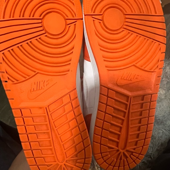 Jordan 1 mids metallic orange vnds - Picture 7 of 9